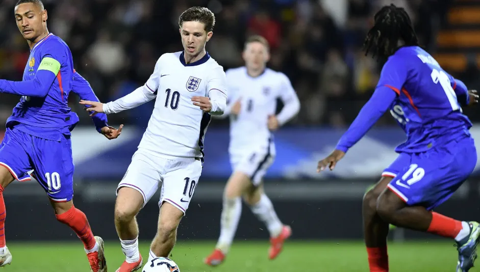 Defensive Duo: Solid Until the Final Whistle